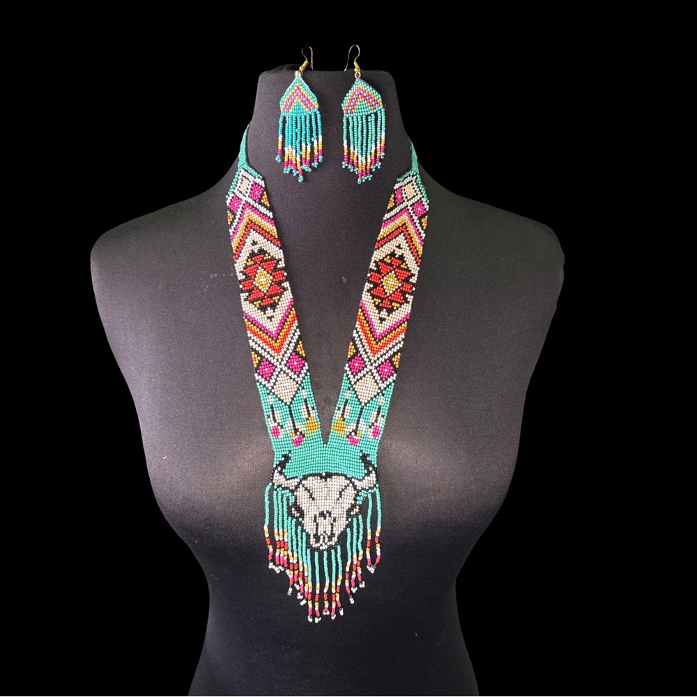 Handmade Southwestern Beaded Necklace & Earrings Set – Longhorn Skull